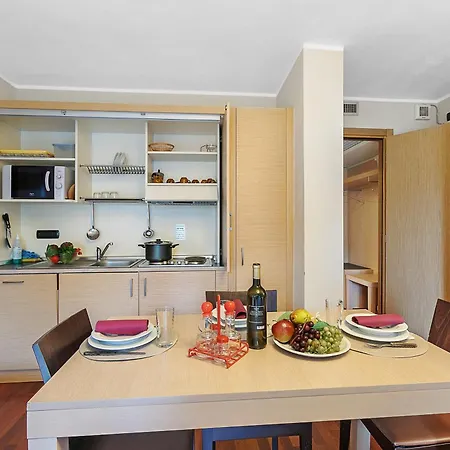 Aparthotel Cianfuran- Happy