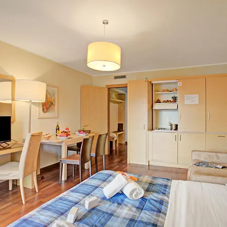 Cianfuran- Happy Aparthotel