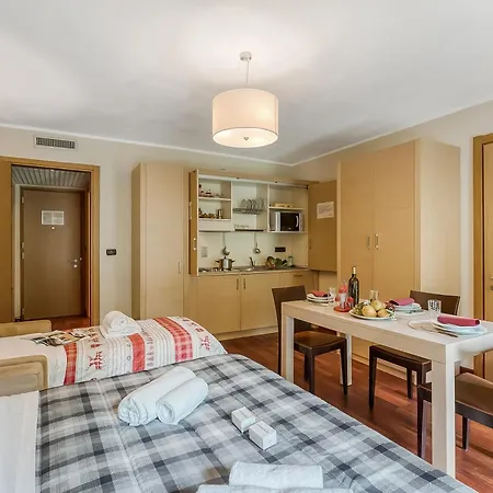 Cianfuran- Happy Aparthotel *