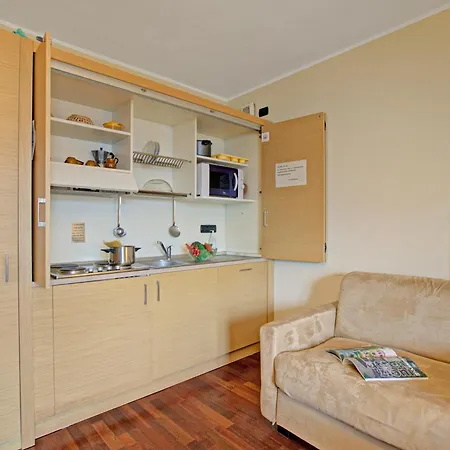 Aparthotel Cianfuran- Happy *