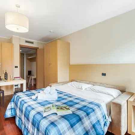 Aparthotel Cianfuran- Happy